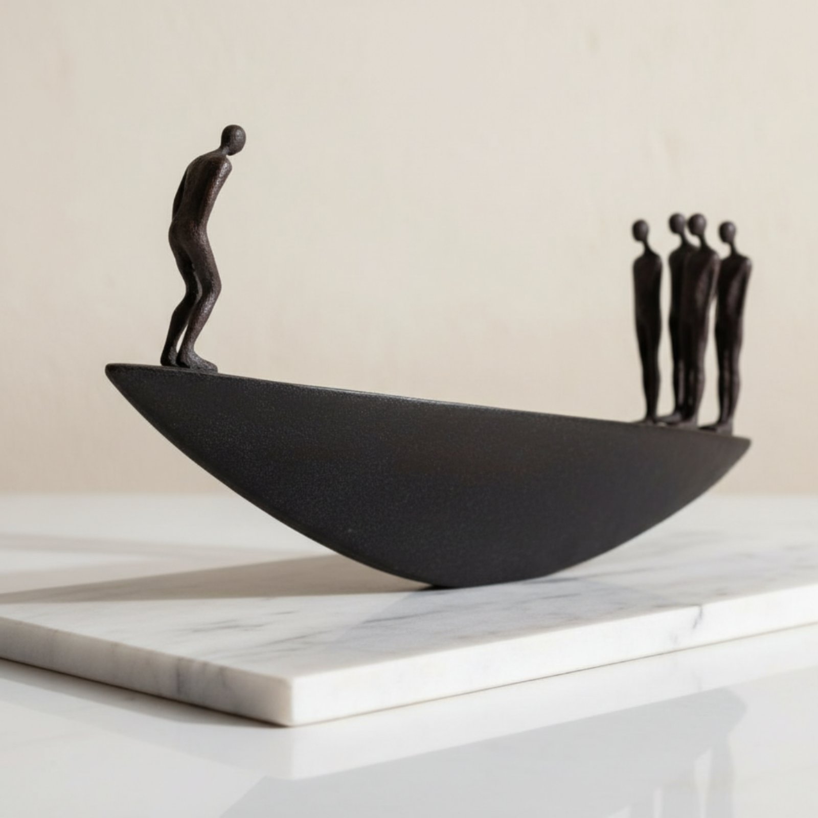 تمثال قارب شراعي عصري من الرات - مراجعة Resin Art Furniture وسعره